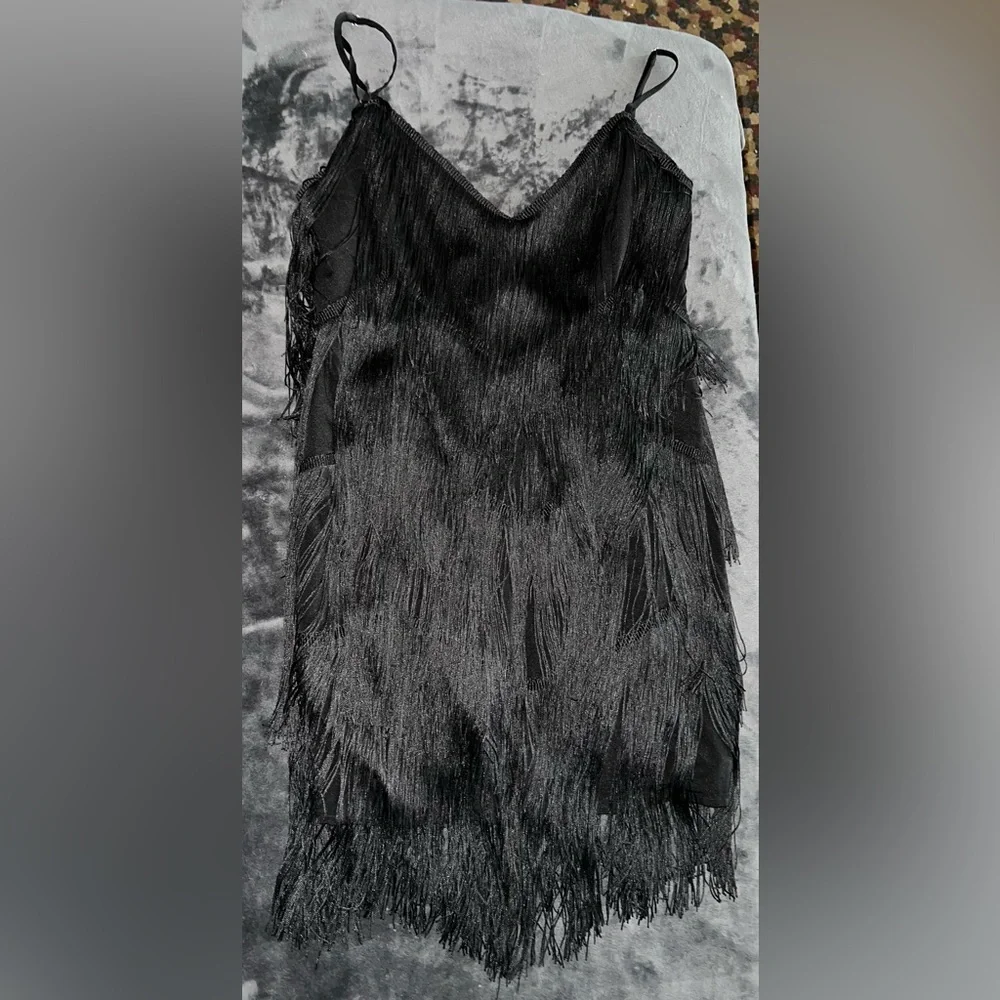 Showpo Siofra Zig Zag Fringe Mini Dress in Black Size 8 New with tag - Picture 6 of 10